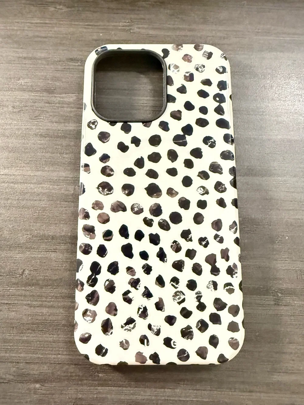 Leopard Print MagSafe-Compatible Phone Case - Cream/Black Polka Dot